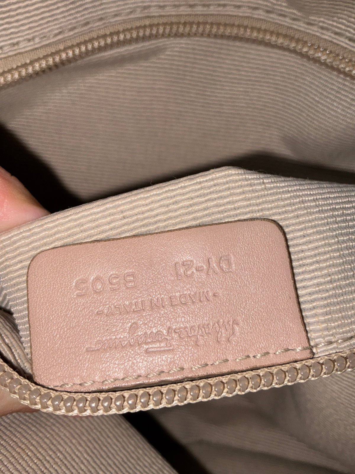 Salvatore Ferragamo Pleated Bow Leather Hobo Shoulder Bag – Taupe