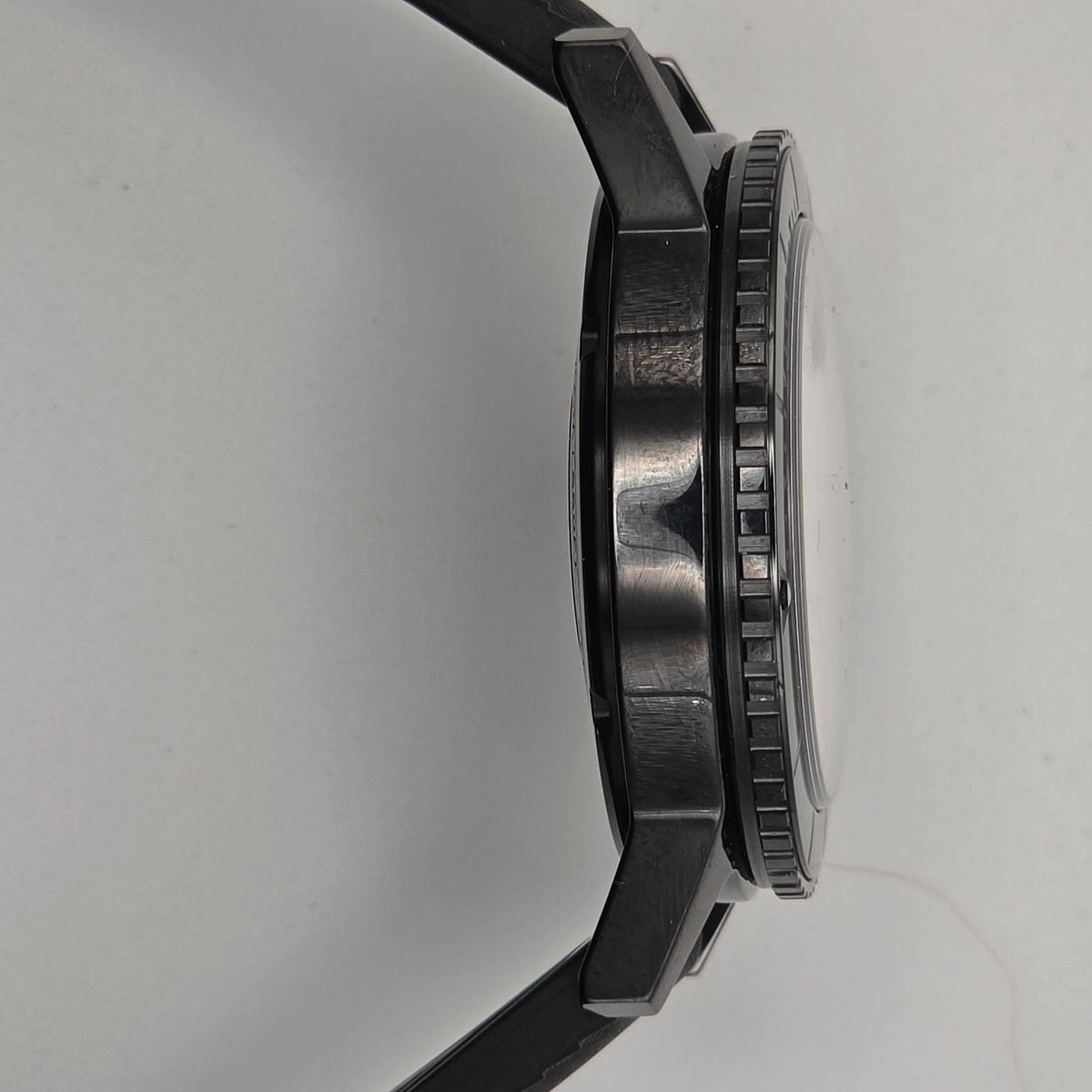 Zodiac Super Sea Wolf ZO9595 – 200M Automatic Diver, Black Dial
