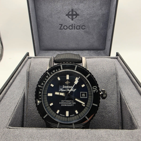 Zodiac Super Sea Wolf ZO9595 – 200M Automatic Diver, Black Dial