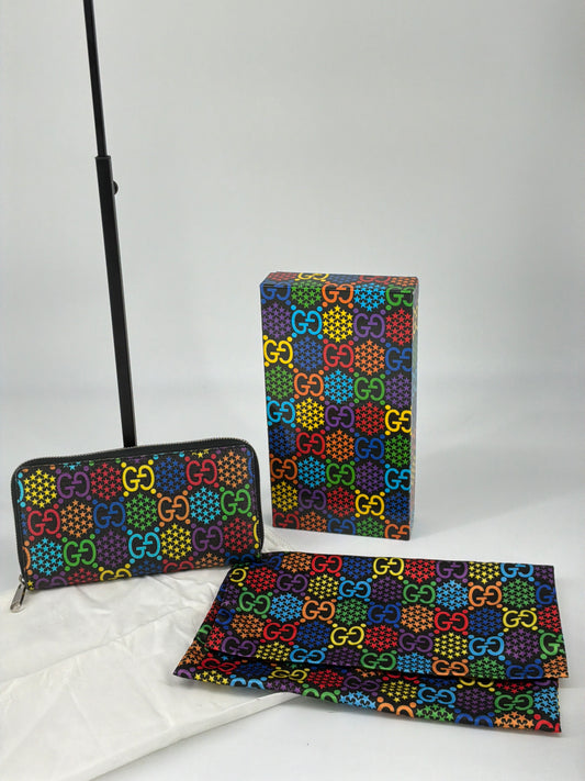 Gucci Psychedelic Zip-Around Wallet – GG Supreme Monogram