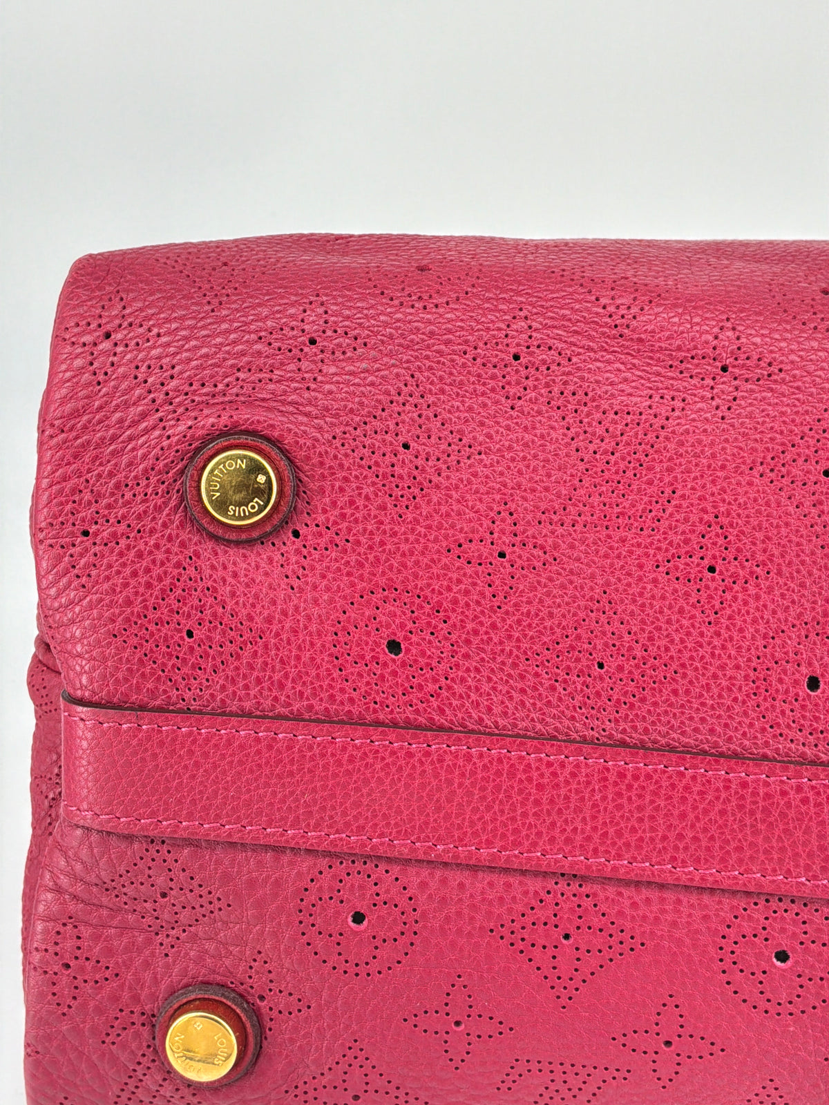 Louis Vuitton Solar PM – Mahina Perforated Leather