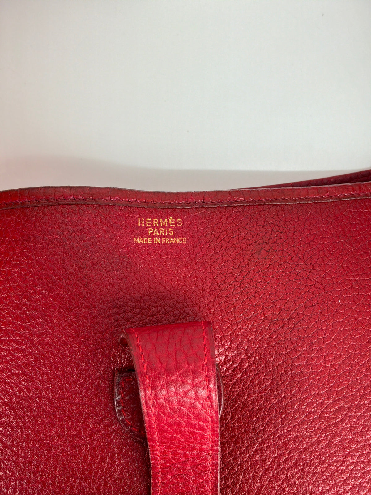 Hermès Evelyne I Clemence Leather Crossbody Bag – Red
