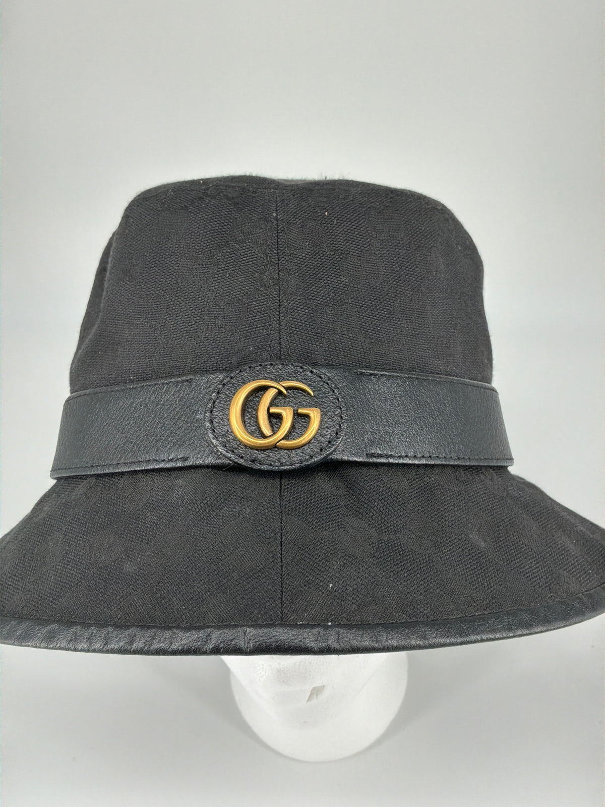 Gucci GG Canvas Bucket Hat – Black, Size L