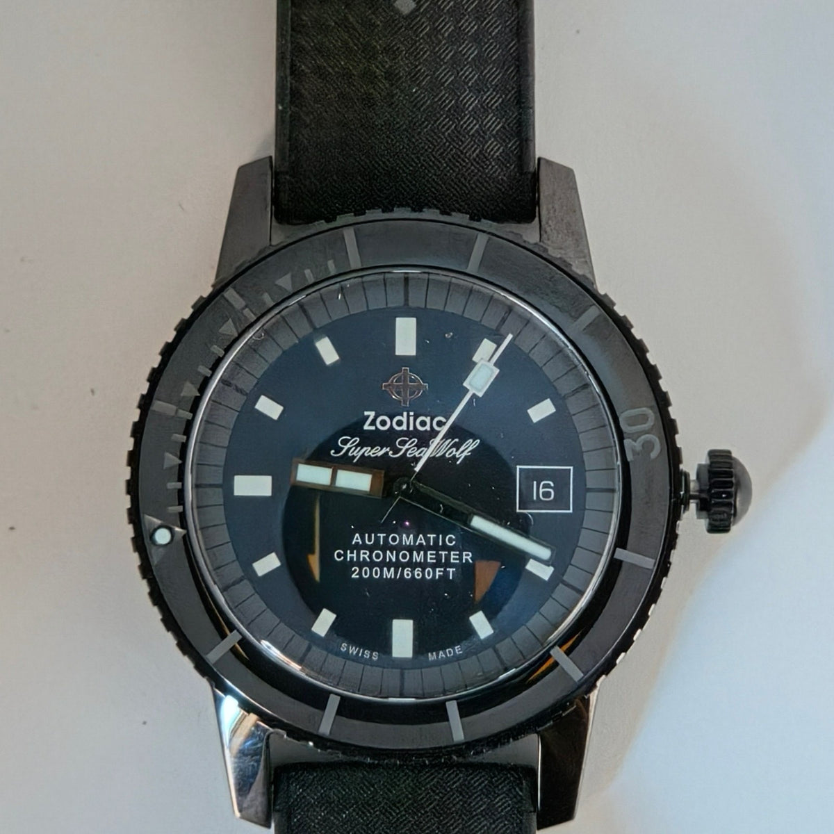 Zodiac Super Sea Wolf ZO9595 – 200M Automatic Diver, Black Dial