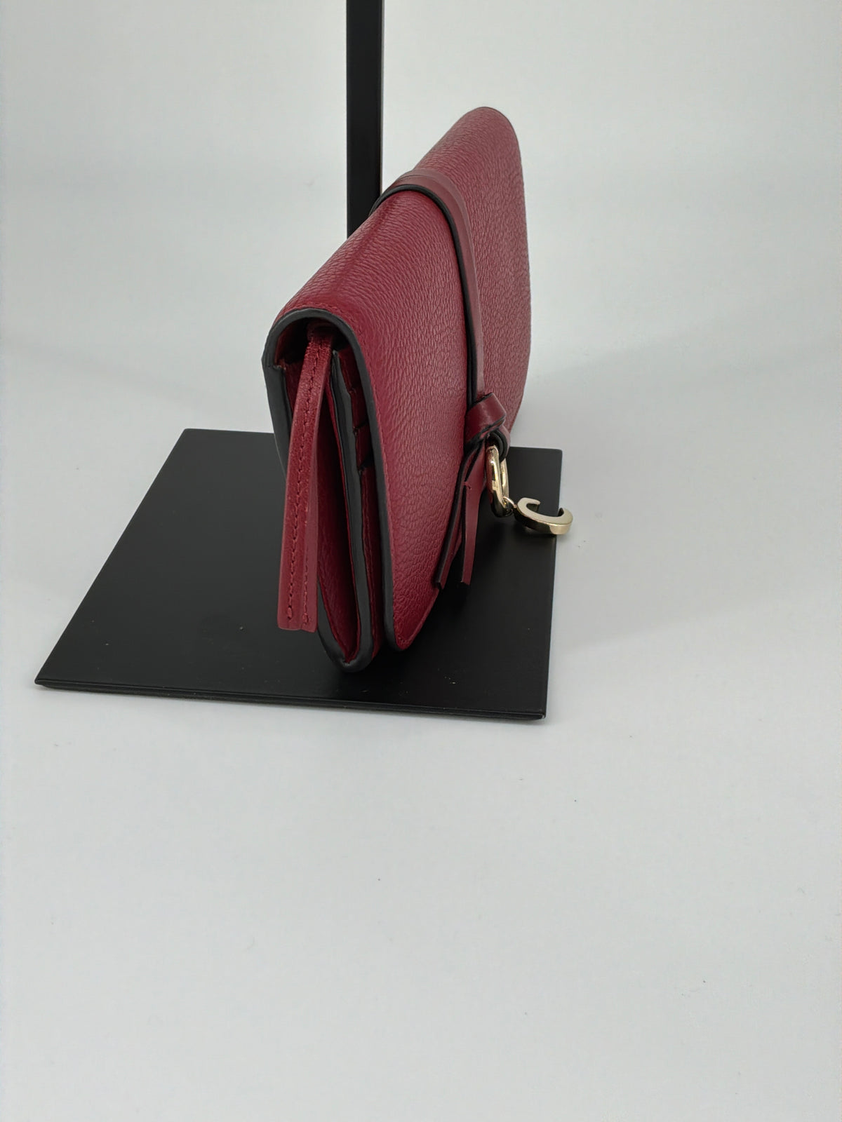 Chloé Long Wallet – Bordeaux Textured Leather with Gold C Charm