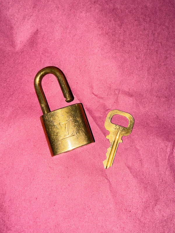 Louis Vuitton Brass Lock and Key Set – No. 323
