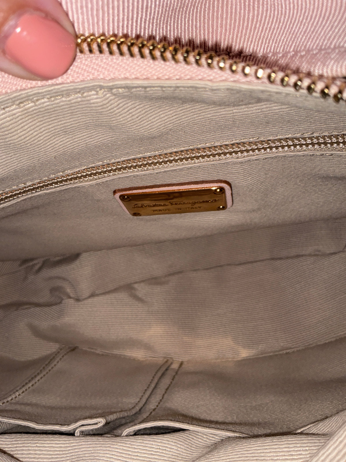 Salvatore Ferragamo Pleated Bow Hobo Shoulder Bag – Pink Nylon
