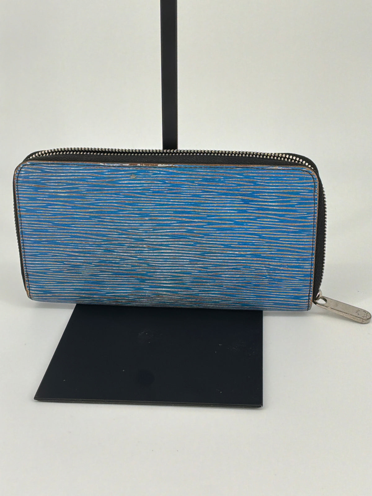 Louis Vuitton Zippy Long Wallet Epi Leather Zip-Around Wallet – Blue