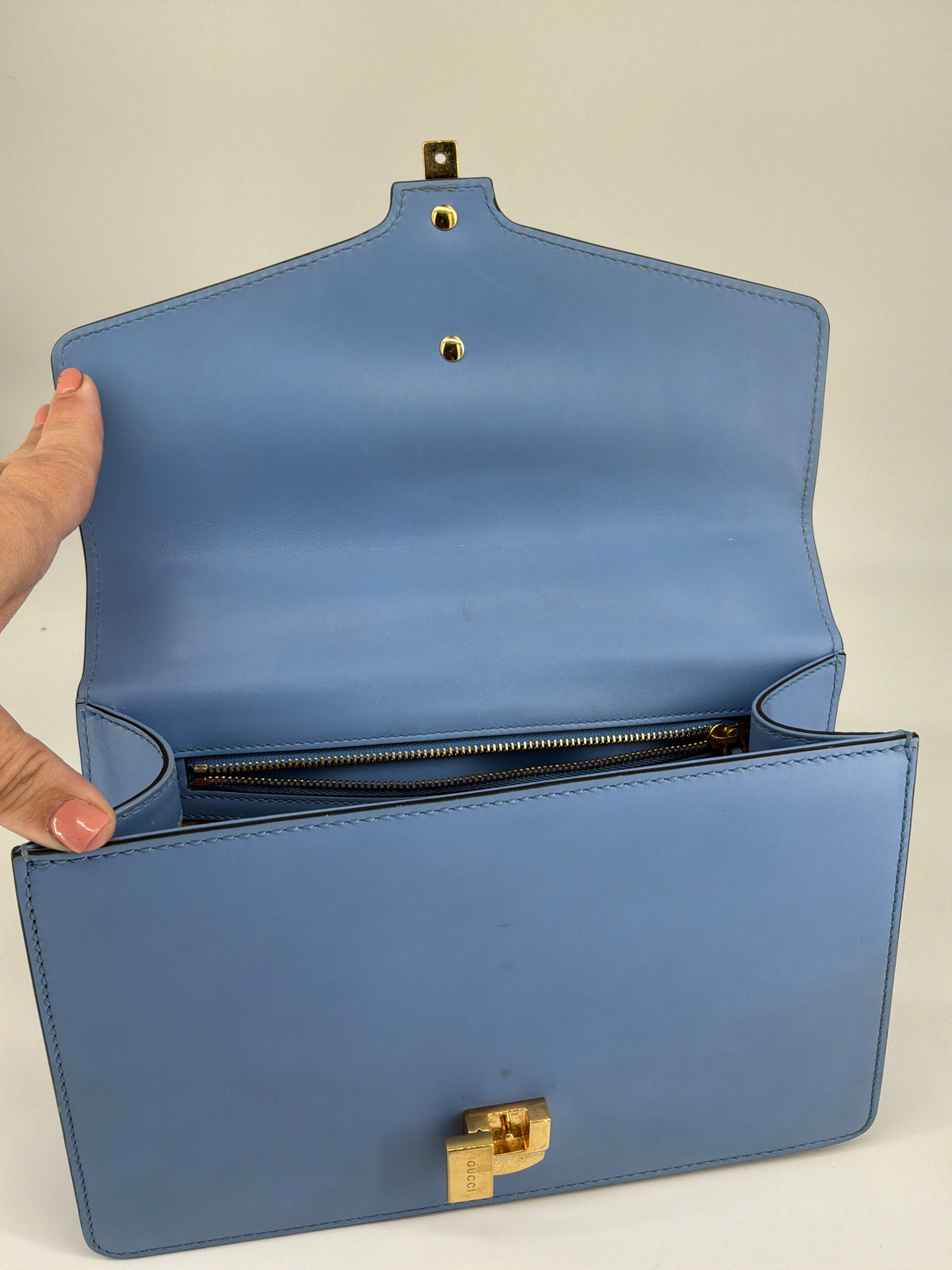 Gucci Sylvie Web Leather Shoulder Bag – Light Blue