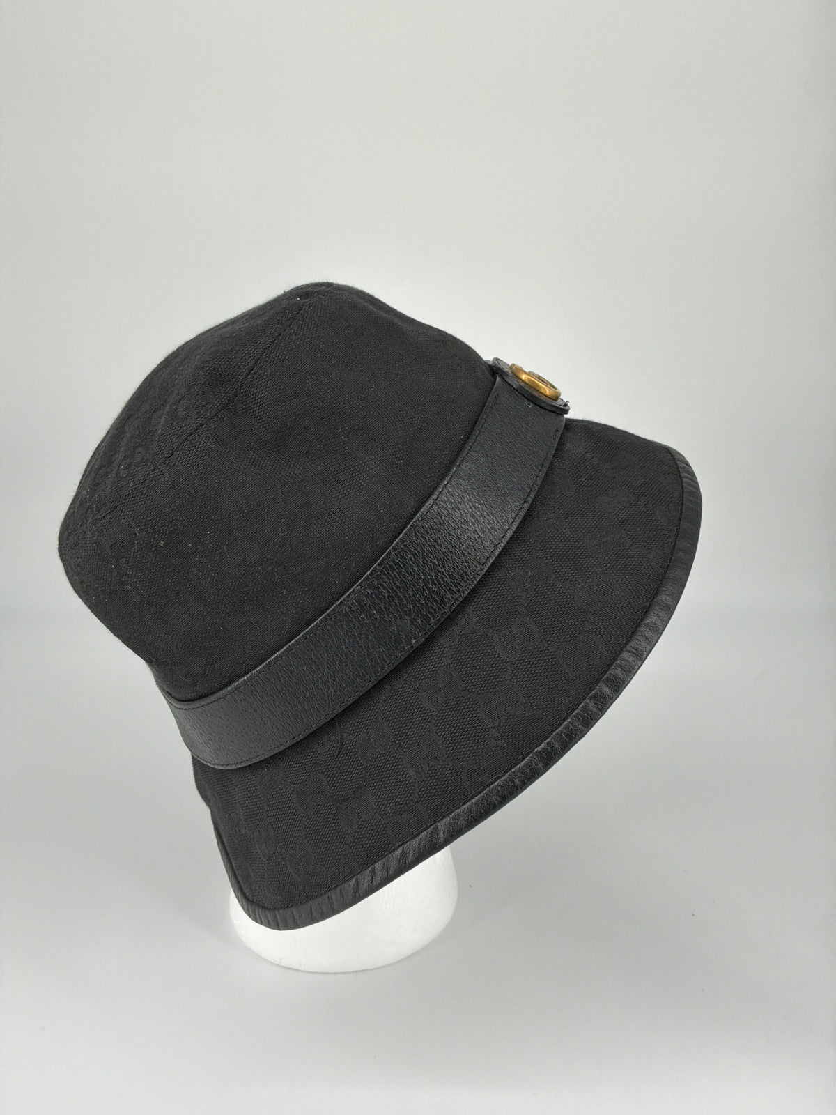 Gucci GG Canvas Bucket Hat – Black, Size L