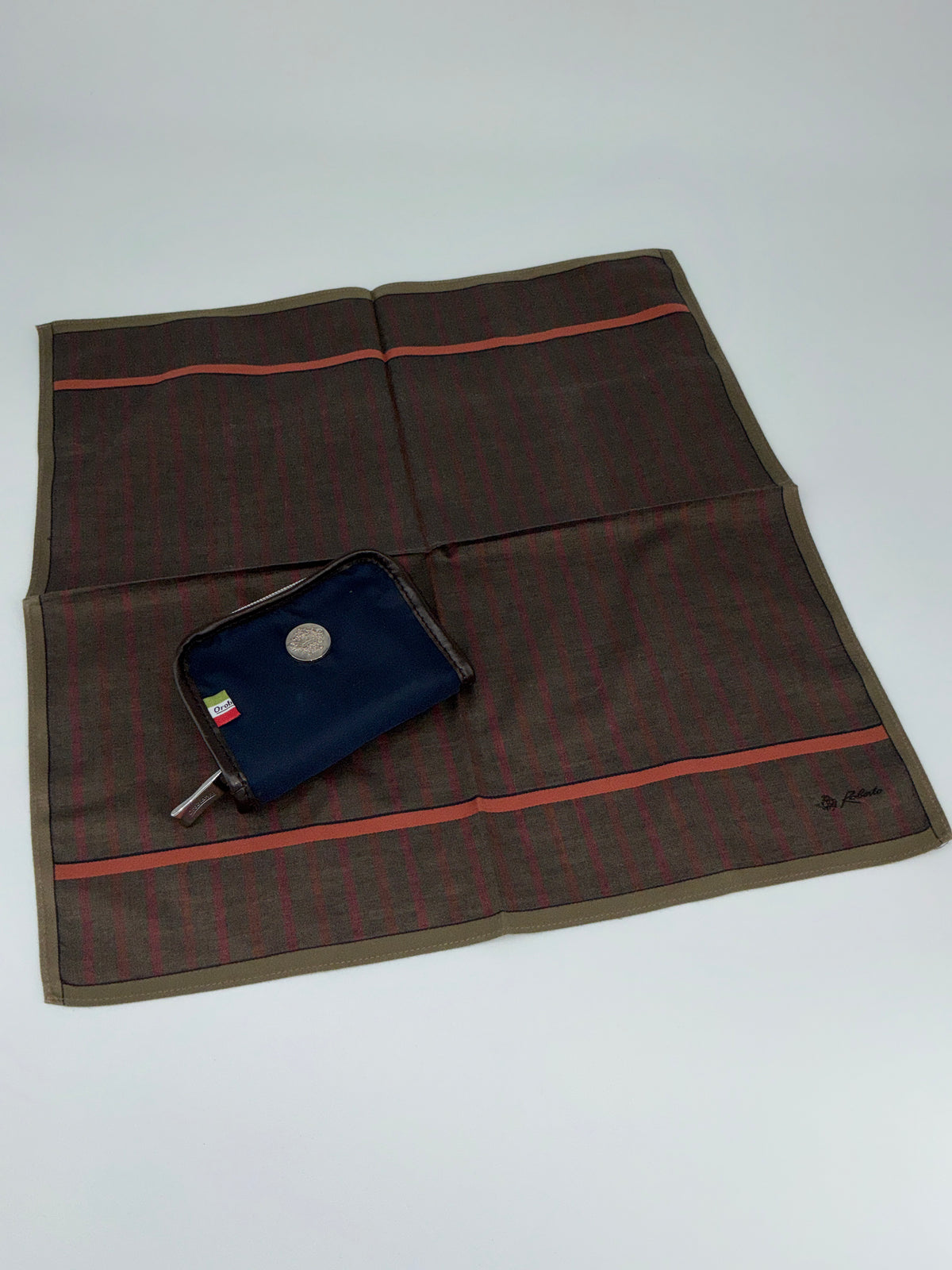 Orobianco Zippered Wallet and Striped Scarf Gift Set – Navy Blue
