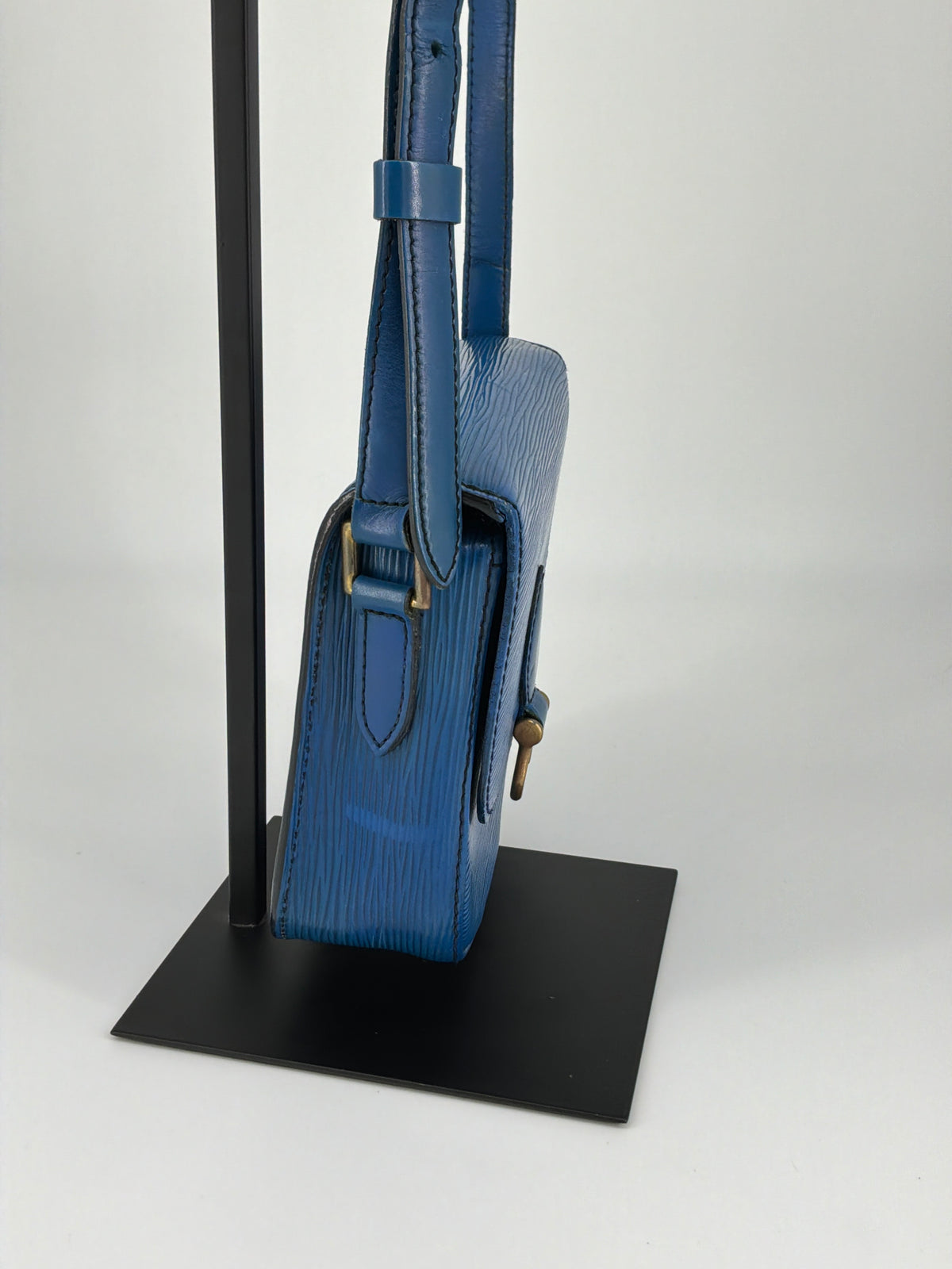 Louis Vuitton Saint Cloud PM Crossbody – Vintage Blue Epi Leather