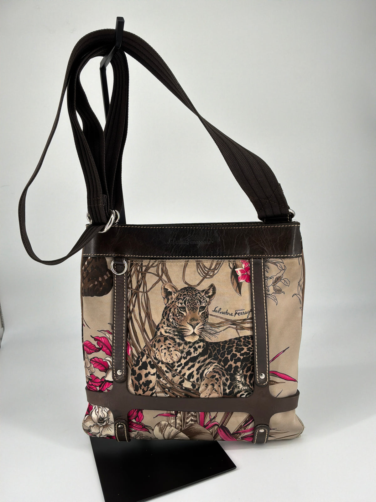 Salvatore Ferragamo Jungle Safari Printed Canvas Shoulder Bag – Multicolor / Black