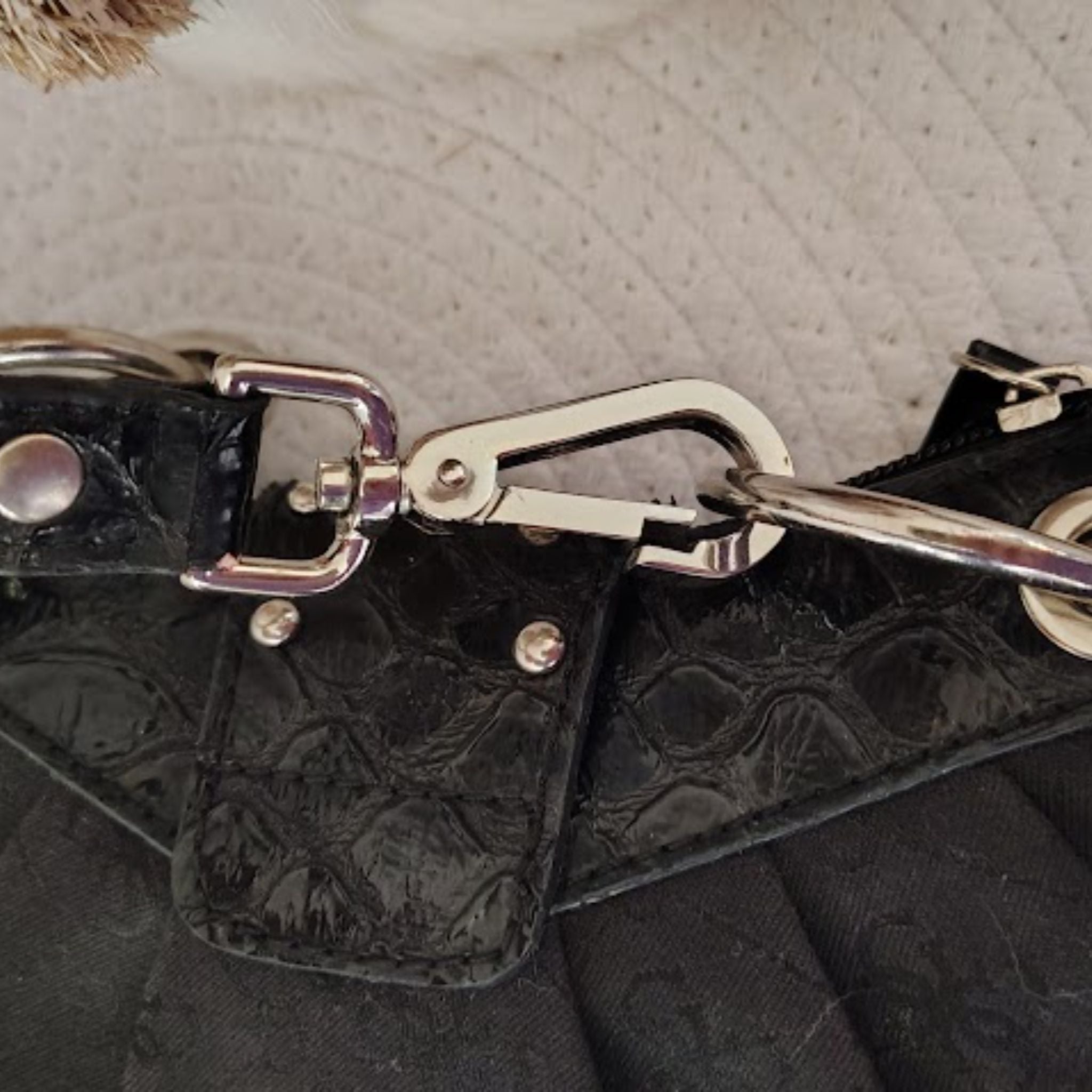 Vintage GUESS Mini F-1 Monogram Baguette Handbag - Black Textile Silver - Rank SA