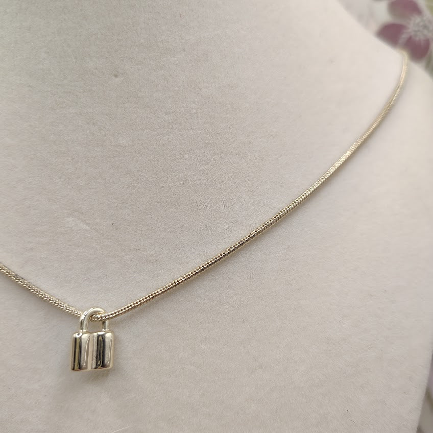 Dainty Gold Tone Padlock Pendant Necklace Minimalist Polished Snake Chain #12
