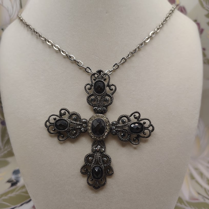 Large Gothic Silver Tone Black Cabochon Cross Pendant Necklace 29" Statement#22