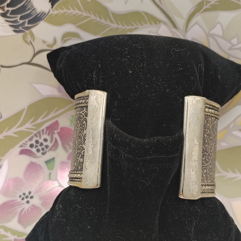 Metal Impressions Vintage Style Floral Cuff Bracelet Silver Tone Wide Boho Bangle # 27