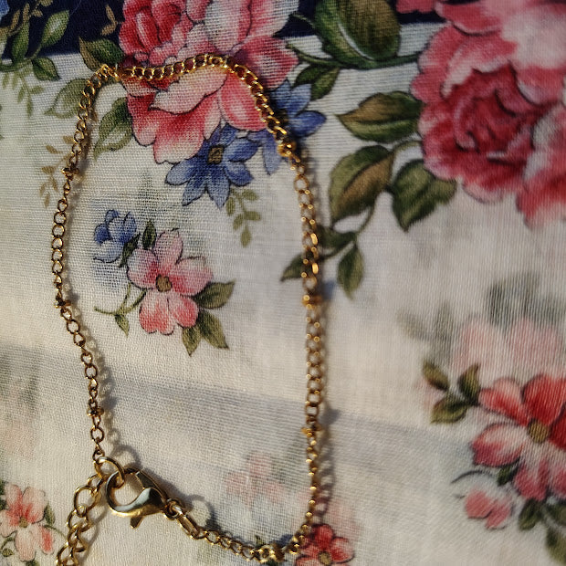 Estate jewelry gold tone bracelet dainty # 36