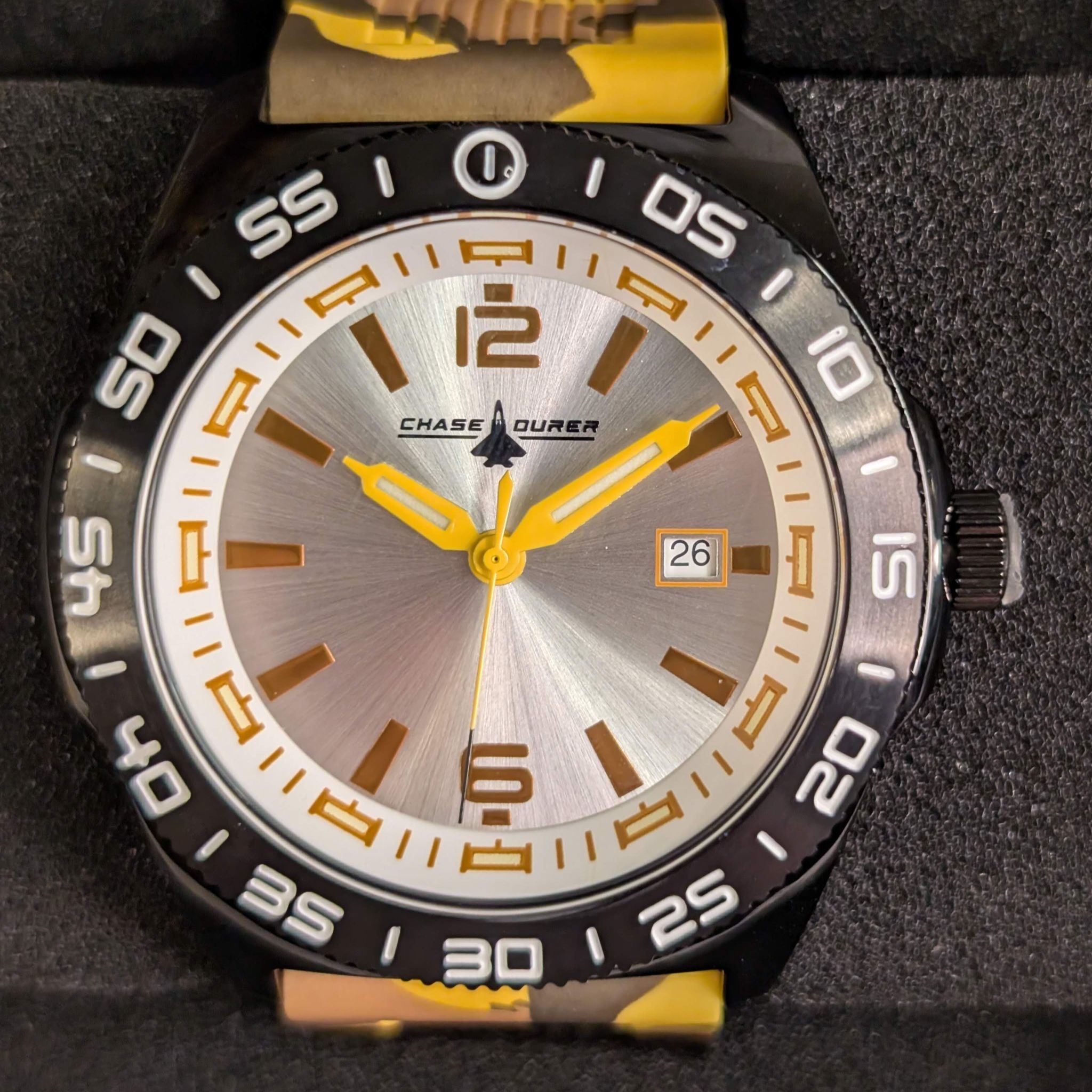 Chase-Durer CDW-0173 Men's 45mm Yellow Camouflage Silicone Tactical Watch NEW