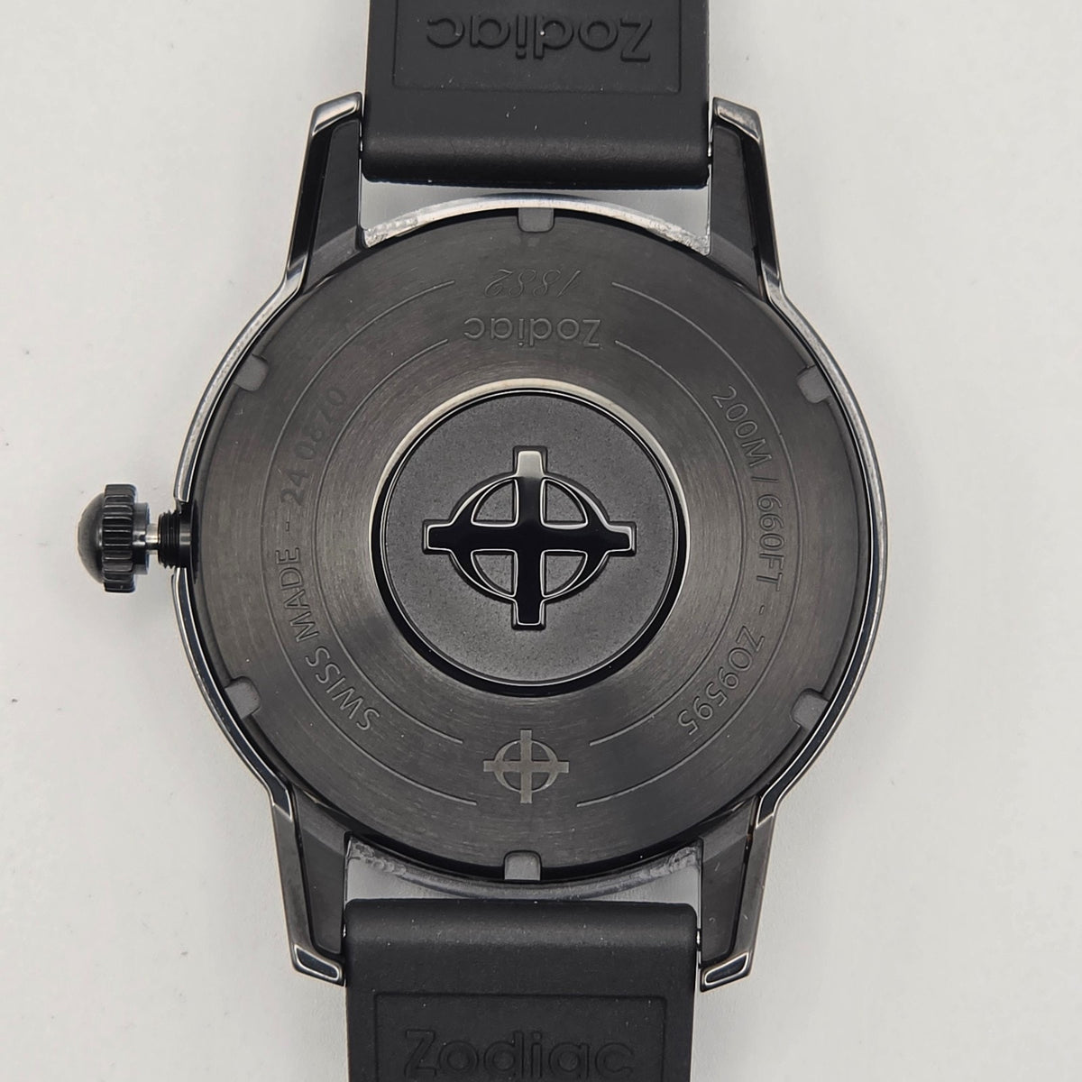 Zodiac Super Sea Wolf ZO9595 – 200M Automatic Diver, Black Dial