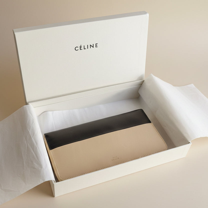 Celine wallet authentic and original box- repaint