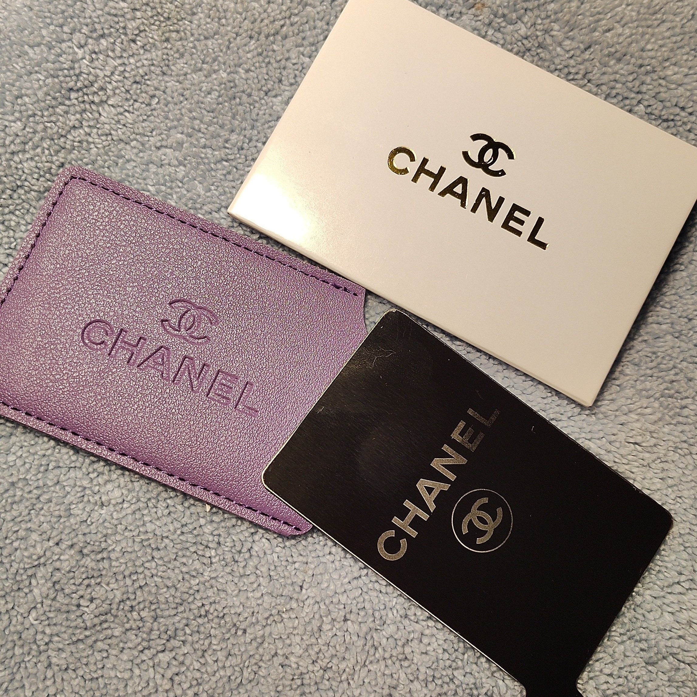 chanel card wallet with mirror